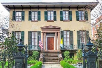Andrew Low House - Timing Your Docent Tour: About an Hour, Multiple Departures