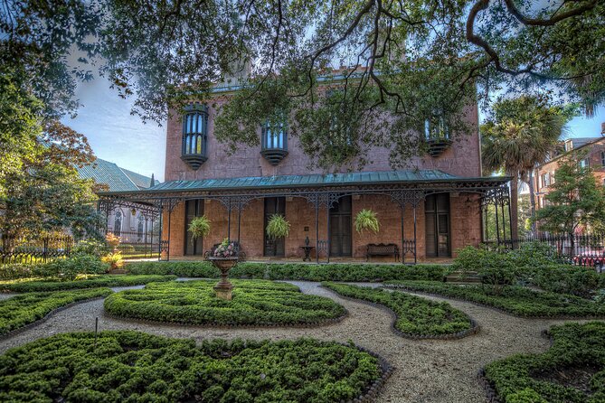 Battles & Brews Pub Crawl in Savannah - Guide Quality: Why the Stories Feel Like Street-Level History