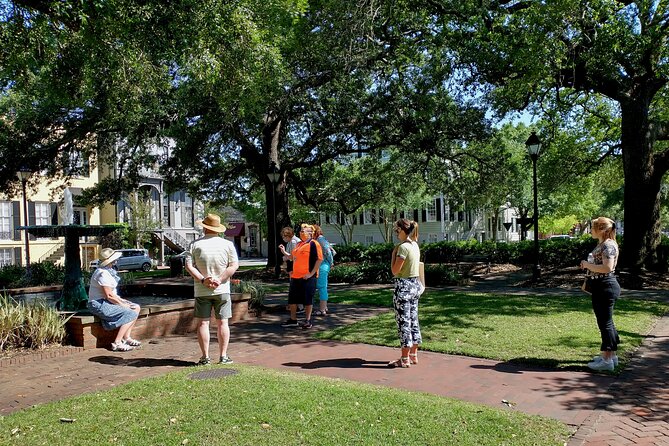Botanical Tour (by Walk With Me Savannah Tours) - Madison Square plus Jones Street: hydrangeas, philodendrons, and private-garden vibes