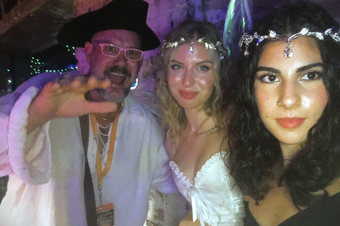 Captain Stoner's Haunted Dive Bar Crawl in Historic Savannah - Colonial Park Cemetery: Revolution ghosts and yellow-fever fears