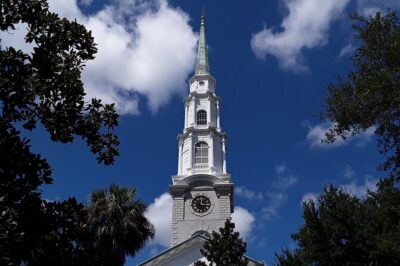 Chippewa Square to Forsyth Park: A Self-Guided Audio Tour of Savannah - Start at Independent Presbyterian Church, end at Forsyth Park’s Fountain