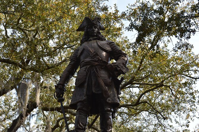 Chippewa Square to Forsyth Park: A Self-Guided Audio Tour of Savannah - Andrew Low House and the Girl Scout First Headquarters