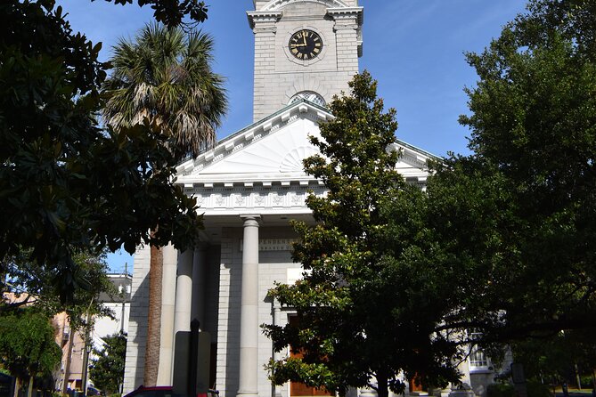 Chippewa Square to Forsyth Park: A Self-Guided Audio Tour of Savannah - Jones Street prestige, Monterey Square, and the Armstrong House