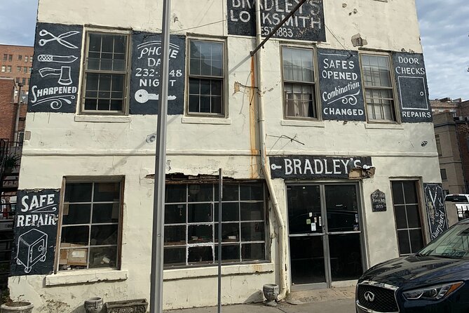 Ghosts of Savannah Self-Guided Haunted Audio Tour App/EMF Reader - Starting at Moon River Brewing Company, Ending at Six Pence Pub