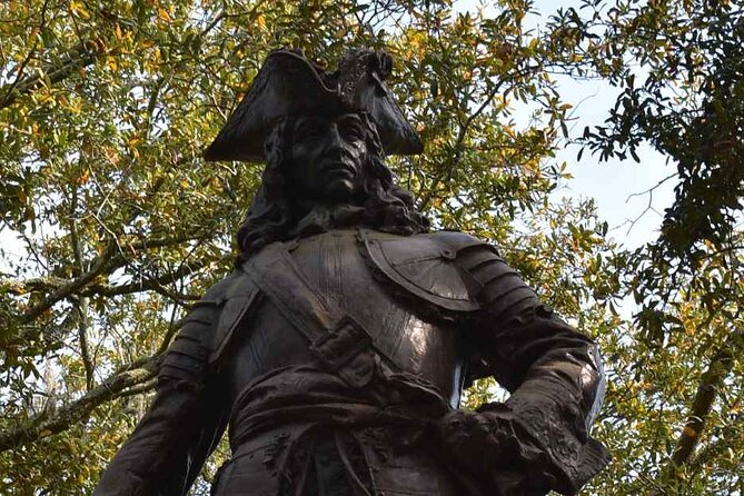 Johnson Square to Independent Presbyterian: A Self-Guided Audio Tour of Savannah - Offline Maps and Audio: The Real Value in Savannah
