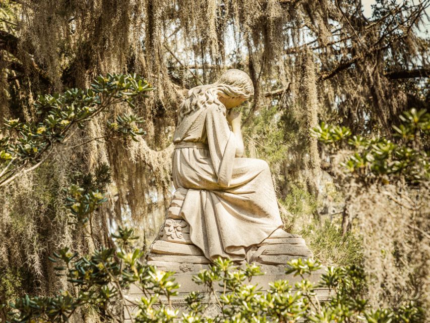 Savannah: Bonaventure Cemetery Tour - Bonaventure Cemetery’s Spanish Moss and Victorian symbolism