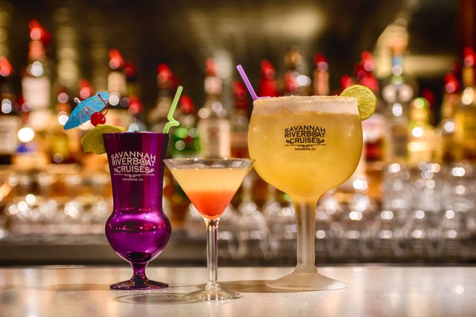 Savannah: Buffet Dinner Cruise with Live Entertainment - Drinks and dancing: alcohol is extra, but the vibe is included