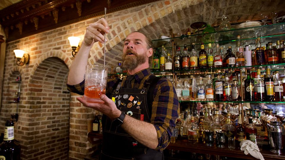 Savannah: Cocktail Class at American Prohibition Museum - Sampling three classic cocktails the Prohibition way