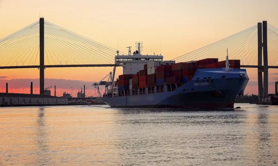Savannah: Cruise Port Tour - Captain and first mate narration: how the storytelling keeps pace