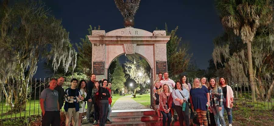 Savannah: Grave Tales Walking Tour - Key things I’d plan around