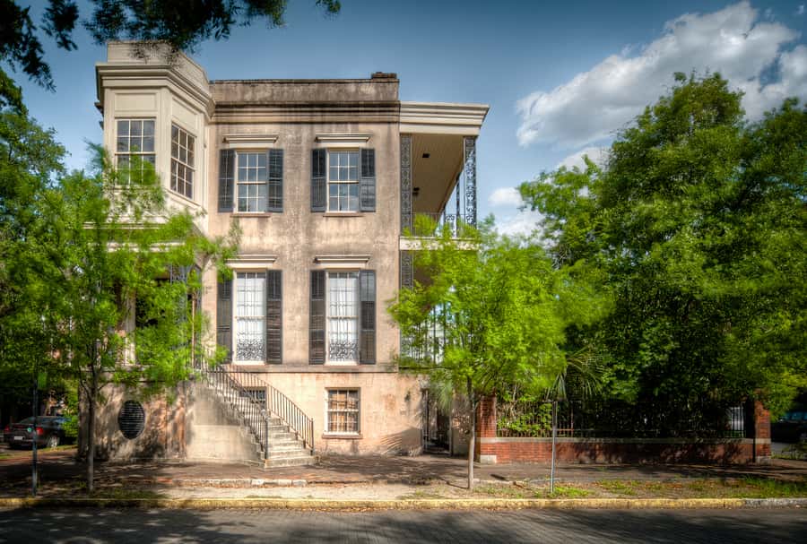 Savannah: Grave Tales Walking Tour - Finding Johnson Square at the Nathaniel Greene Monument