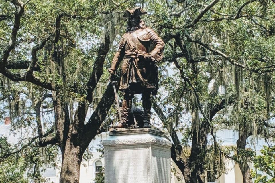 Savannah: Historic District and Islands Private Tour - Victorian District Snapshots: A Pass-By That Sets Up Your Next Walk