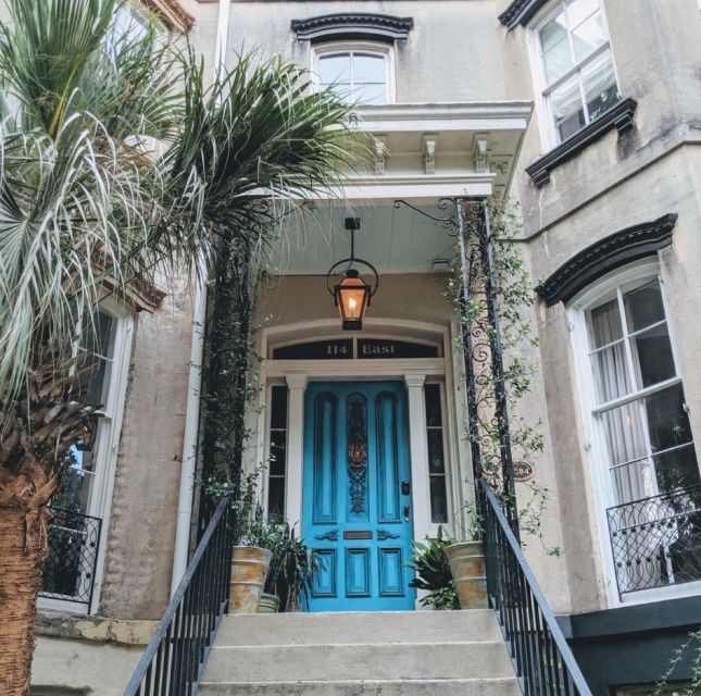 Savannah: Historic Districts & Bonaventure Private Tour - Forsyth Park: the fountain (1858) and why the park feels personal