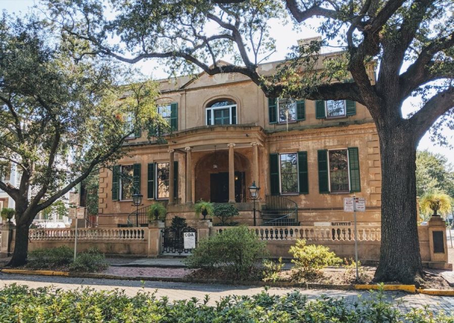 Savannah: Historic Districts & Bonaventure Private Tour - Getting outside the Historic District (without feeling lost)
