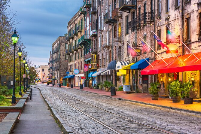 Savannah Scavenger Hunt and Highlights Self Guided Audio Tour - How the Hunt Works: GPS, Audio, and Riddles You Actually Look Up For