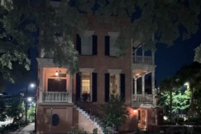 Shadows of Midnight Ultimate Late Night Savannah Ghost Tour - Group energy and guide pacing: what makes the night feel good