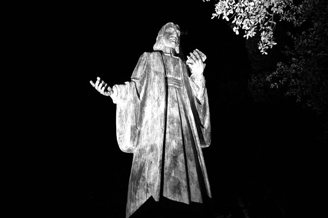 Spanish Moss Haunted Savannah Pub Crawl - What to Expect From the Pace and Walk Time