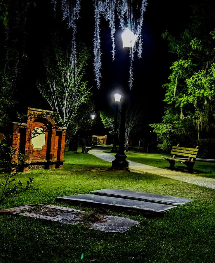 Spirit Xperience: Paranormal Walking Ghost Tour in Savannah - Mike and Ty: History Lessons With a Paranormal Method