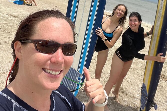 Surf lesson with KTO Yoga Surf - Stretching and board basics: the land-phase learning that saves your energy