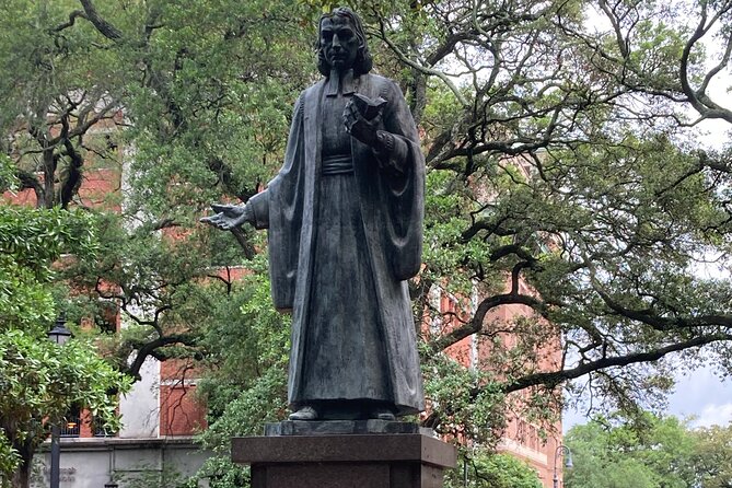 The History Buff: Savannah Walking Tour - Practical Details That Affect Your Experience