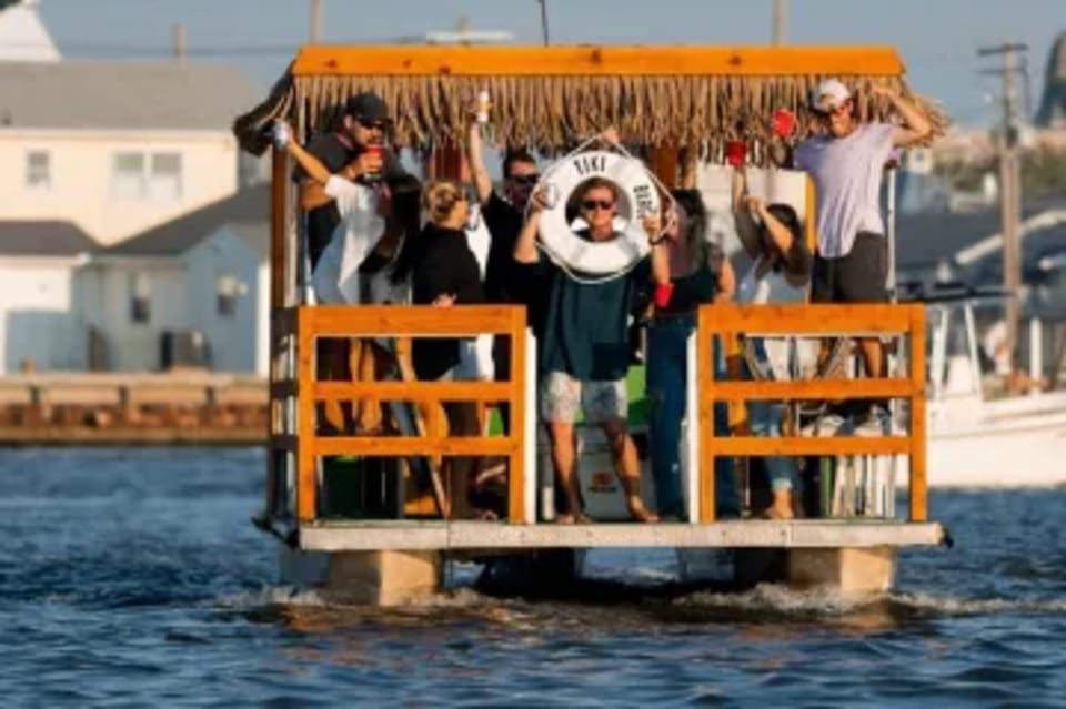 Tybee Island: Tiki Boat Sightseeing Cruise - Tybee Island Tiki Cruise Basics: Small Boat, 90 Minutes, Real Coastal Views